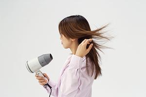 バッジに企業のロゴを入れる場合の注意点